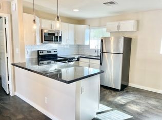 3110 N 40th St APT 11, Phoenix, AZ 85018