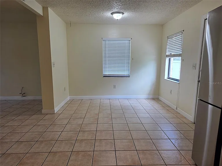 415 Greenwich Ct — Photo 11