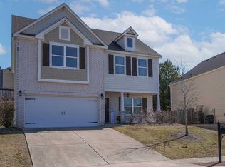 1054 Medinah Dr, Calera, AL 35040