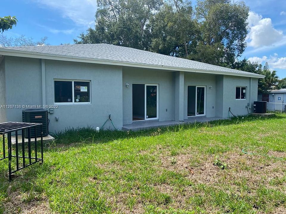 2nd image of 2479 NW 98th St #2