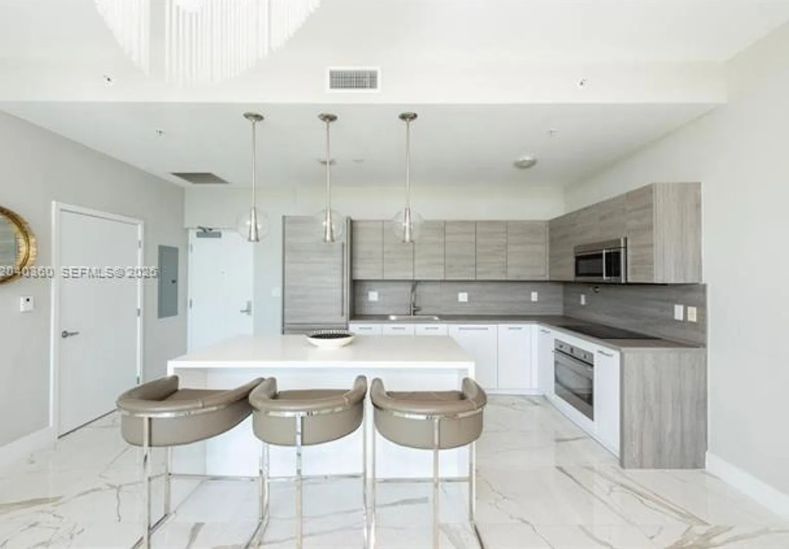 400 Sunny Isles Blvd cu-104, Sunny Isles Beach, FL 33160 — Photo 1