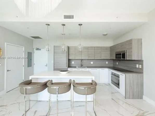 400 Sunny Isles Blvd, North Miami Beach, FL