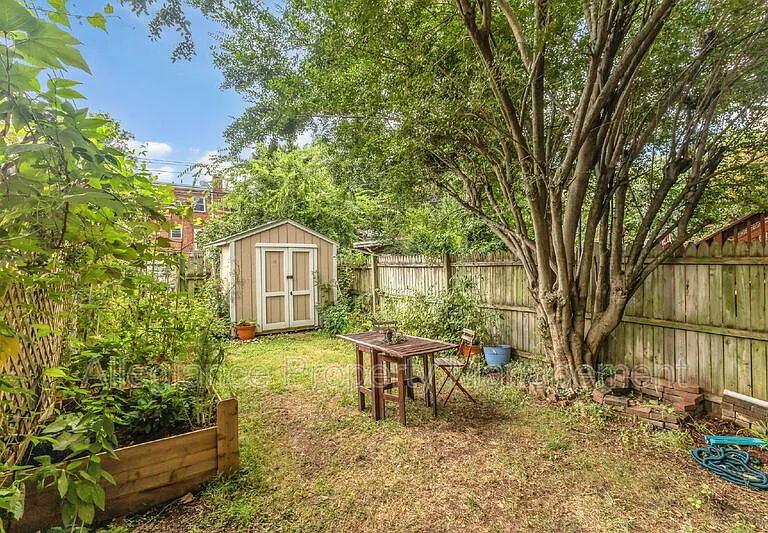 525 E Alexandria Ave — Photo 33