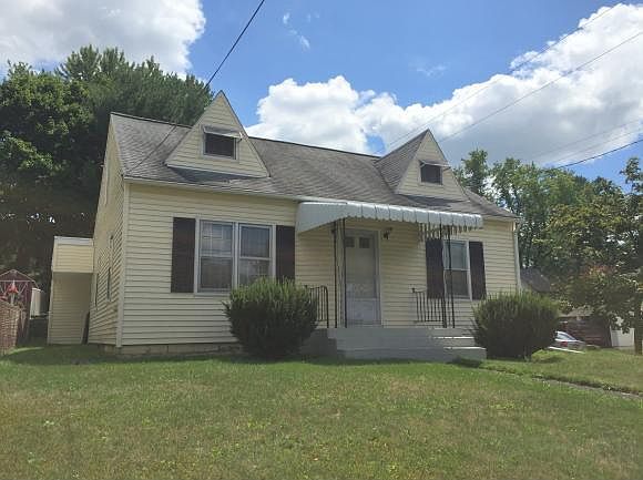 1st image of 376 Conklin Ave