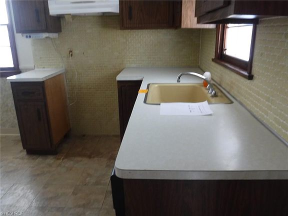 5th image of 12828 Woodward Blvd