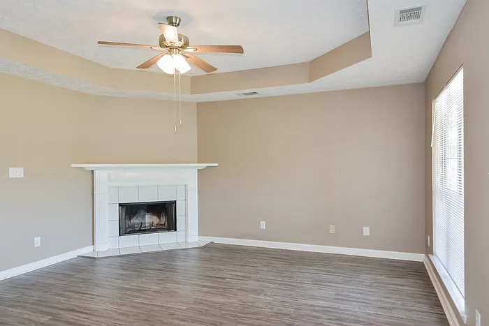 122 Forestwood Dr — Photo 3