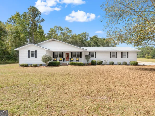 121 Terri Dr, Millen, GA 30442