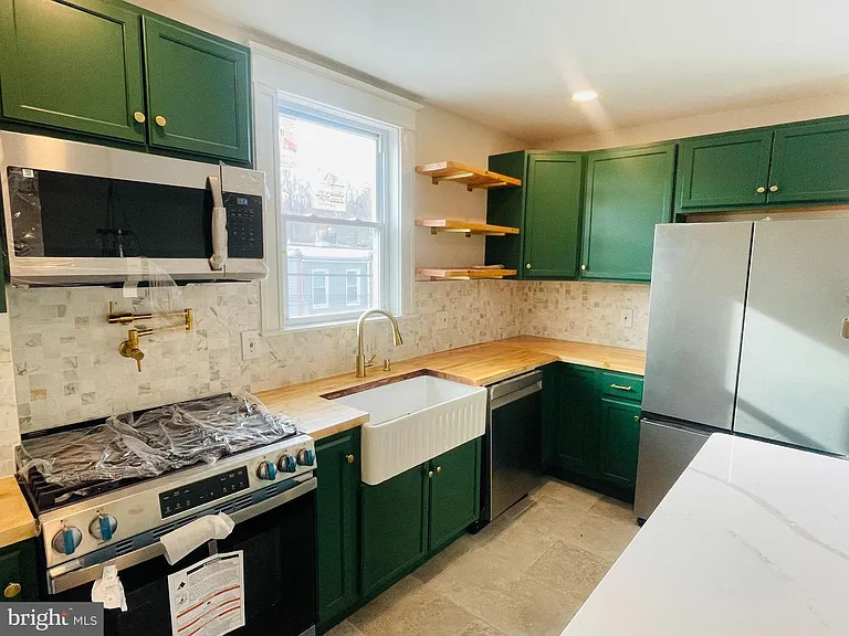 3600 Malden Ave #2 — Photo 7
