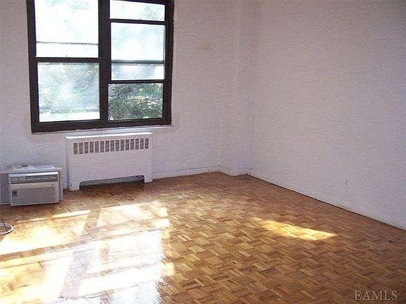 3rd image of 181 Pearsall Dr APT 3C