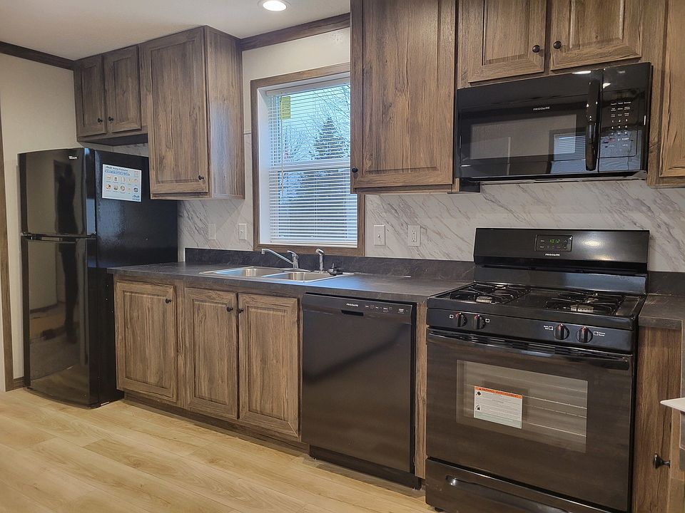 2nd image of 18 N Shetland Ct #141