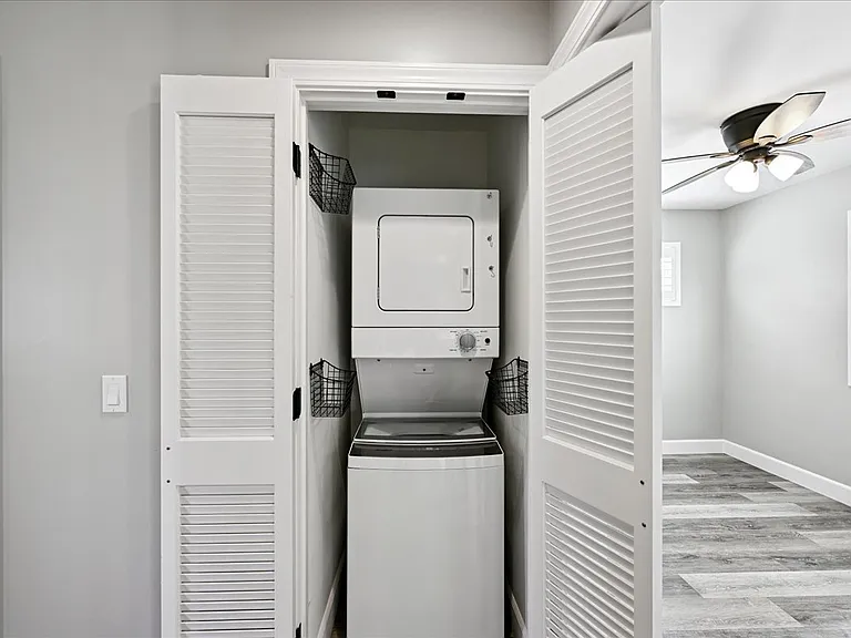 205 Grove St — Photo 18