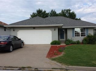 5420 S Aaron Ave, Springfield, MO 65810