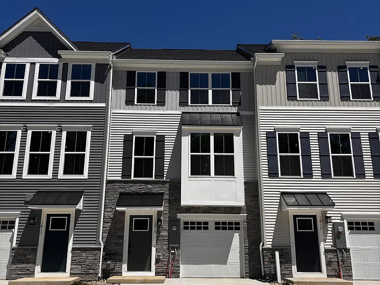 1815 Bergerac Ct — Photo 2