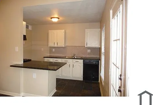 515 Stonewall Dr — Photo 8