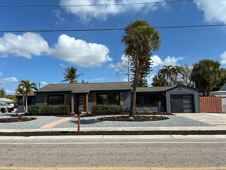 7825 Gulf Blvd — Photo 33