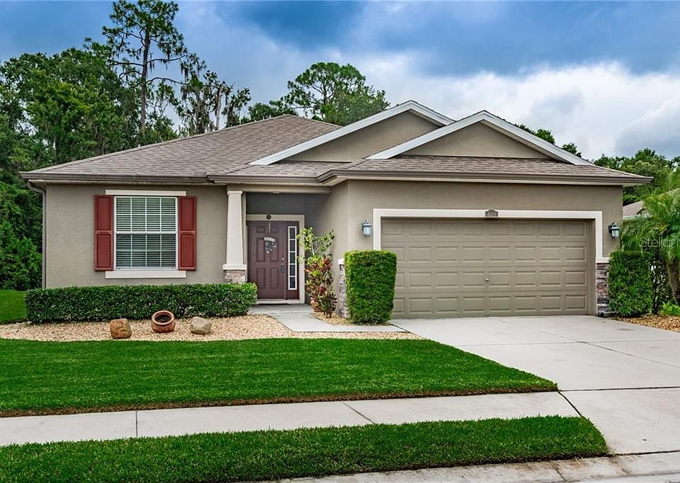 1st image of 2706 Holly Bluff Ct