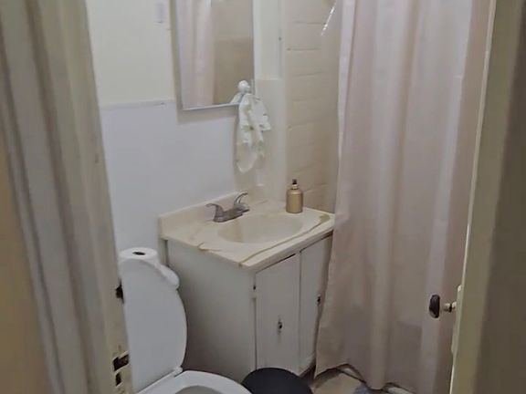5th image of 2104 S Water St #1/2