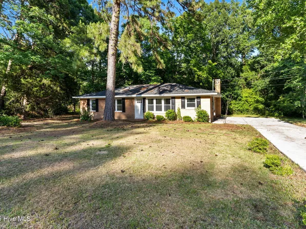 146 Forest Drive W, Whiteville, NC 28472