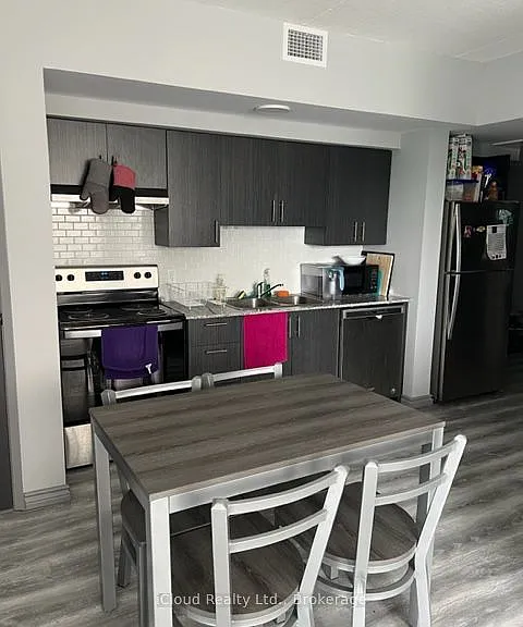 275 Larch St #401H — Photo 7