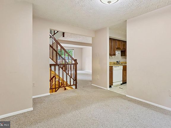 5th image of 2111 Preston Square Ct