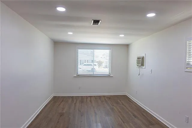 1712 Abadie Ave — Photo 12