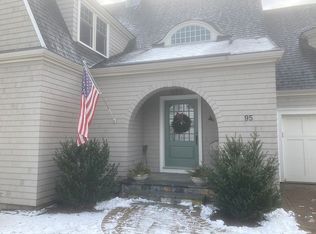 95 Clifton Ave, Hull, MA 02045