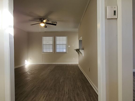 5th image of 322 N Burbank Dr