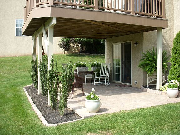 E P Henry patio