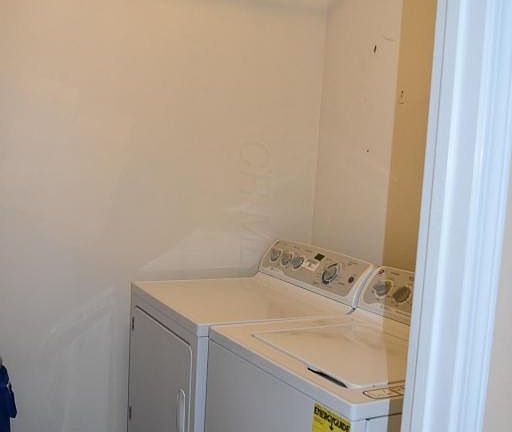 5th image of 2504 Hickory Pine Ln