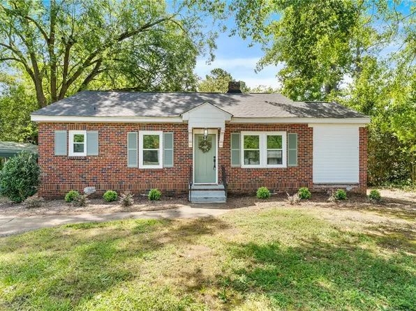 811 River St, Belton, SC 29627