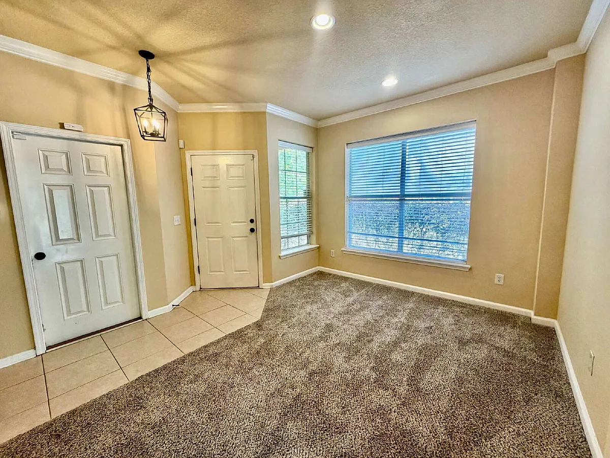 Building Photo - 3654 Hartsfield Forest Cir