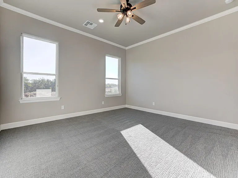 1811 Hollow Crest Ct — Photo 24