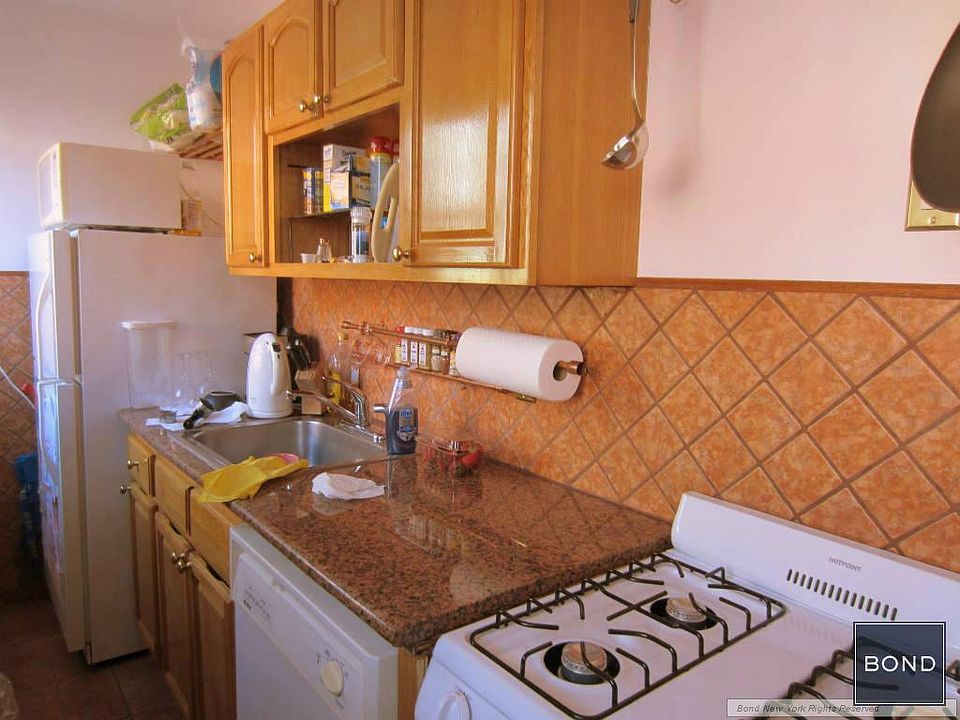 1st image of 1982 2nd Ave APT 2B