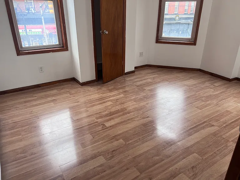 75 Jewett Ave #3 — Photo 6
