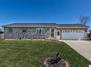 8234 Kalb Ridge St, Peosta, IA 52068