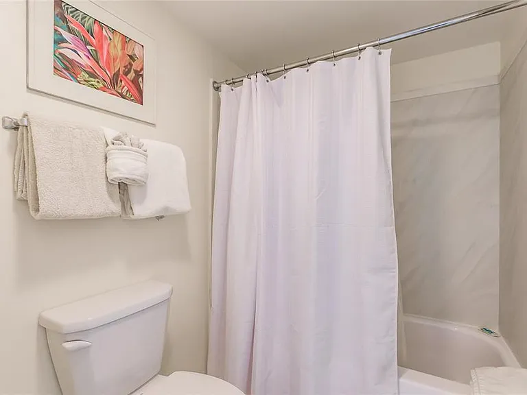 1055 W Peppertree Dr #302AA — Photo 24