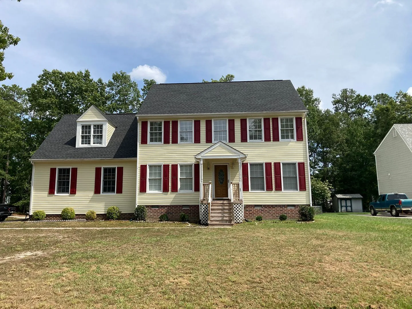 4 bed, 2.5 bath, 2260 sqft, $2,650 — Photo 1