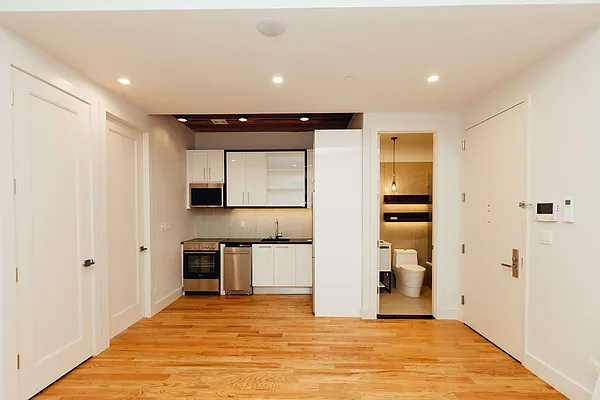 Rented by Nooklyn NYC LLC | media 39