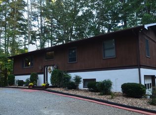 419 Folly Rd, HENDERSONVILLE, NC 28739