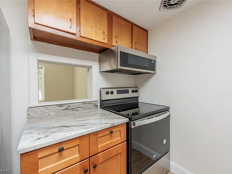 7020 Carriage Hill Dr #202 — Photo 18