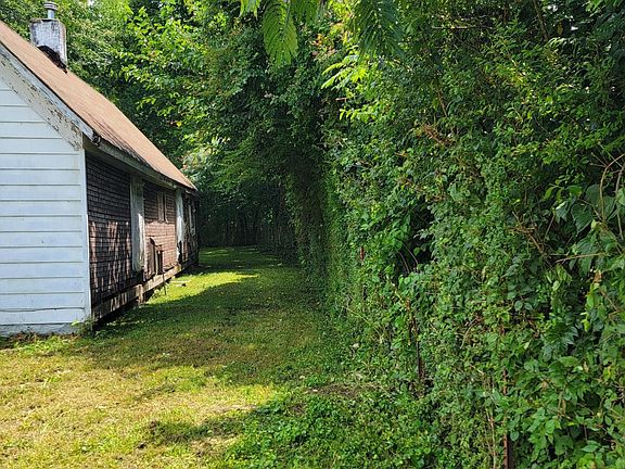 3rd image of 448 Idaho Ave