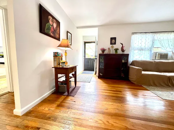 219-36 74th Avenue image 5 of 17