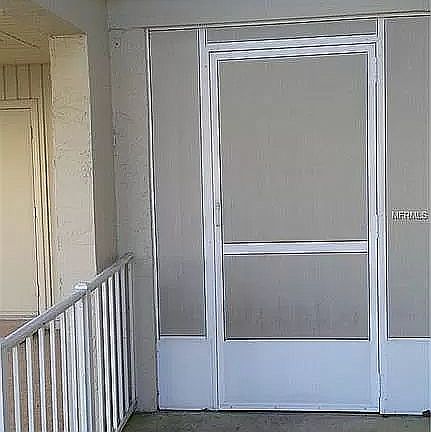 4th image of 2203 Greenwich Dr