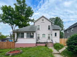 620 Locust St, Roselle, NJ 07203