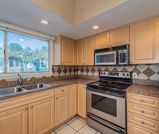 3rd image of 6301 Newtown Cir #1A4