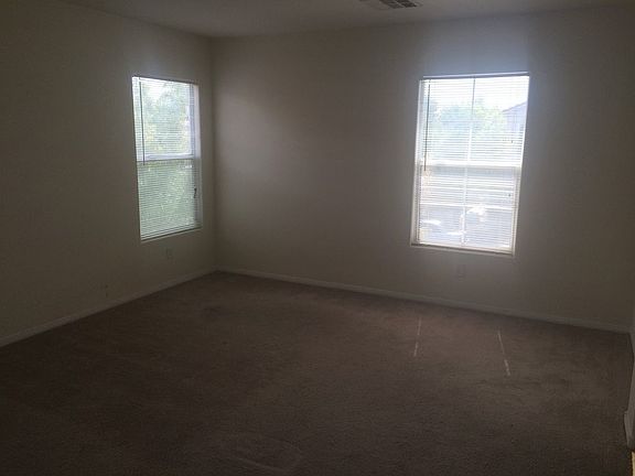 4th image of 6332 Cactus Dahlia St