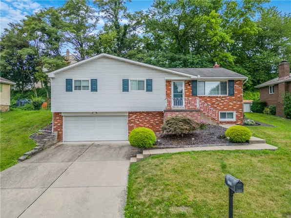 1721 Gina Dr, West Mifflin, PA 15122