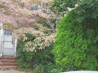 6941 173rd St, Fresh Meadows, NY 11365