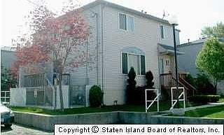 1st image of 20 Sandy Ln