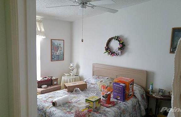 Guest bedroom